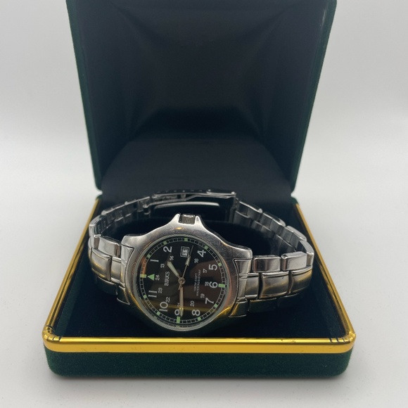 Birks Stainless Steel Sports watch - Picture 3 of 6